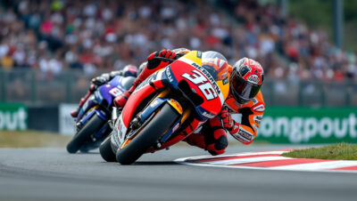 au grand prix du japon, marc márquez prend l’avantage sur jorge martín dès les premiers tours et réduit son retard au championnat motogp.